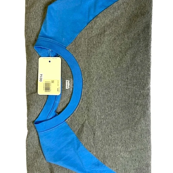 😎👕NWT Levi’s Two tone Blue & Gray Long Sleeve T-Shirt Size US Medium 👕😎 - Picture 8 of 11
